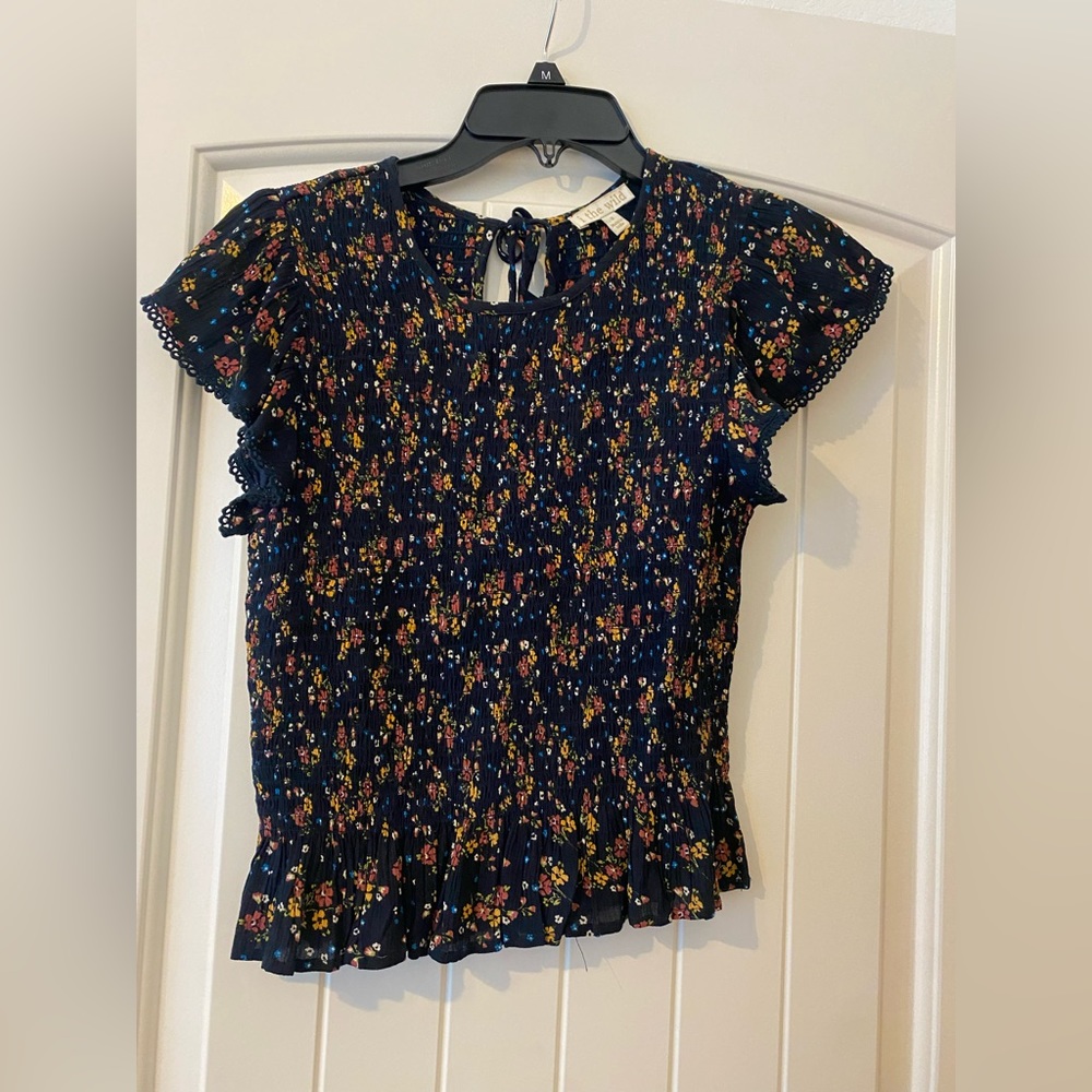 I the wind black blouse floral top small